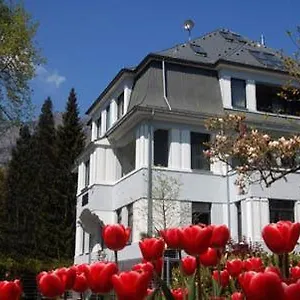 https://villa-sudrow.com-bavaria.com