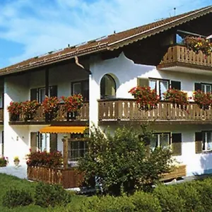 https://apartments-und-ferienhaus-anton.com-bavaria.com